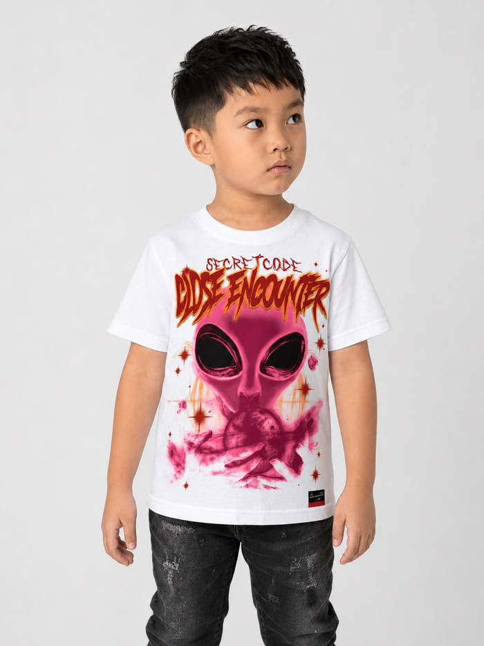 White BEAR THE BEAMS KIDS 'Close Encounter' T-Shirt for kids, featuring playful graphic design on the front.
