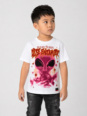 White BEAR THE BEAMS KIDS 'Close Encounter' T-Shirt for kids, featuring playful graphic design on the front.