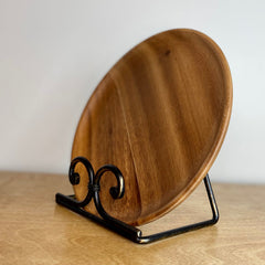 Scroll Plate Stand