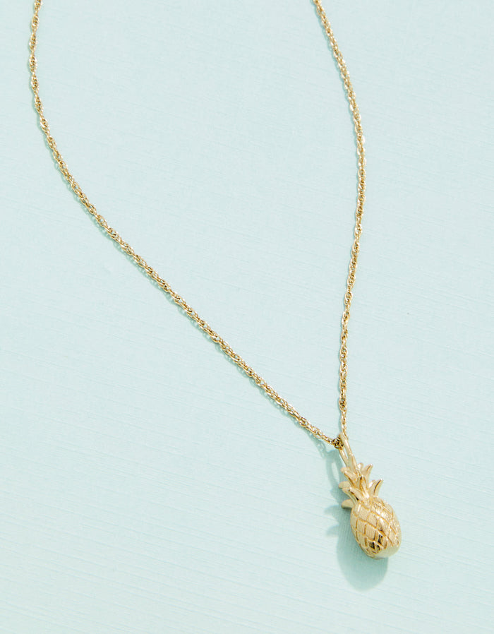Spartina Splash Pineapple gold necklace 18 inch tarnish free for everyday gift from Magnolias Home Decor