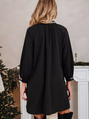 Contrast Trim Bracelet Sleeve Shift Mini Dress